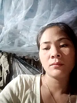 Snapshot of Lyssa-a chatting on November 4, 2025, 10:46 pm Lyssa-a online show from November 4, 2025, 10:46 pm