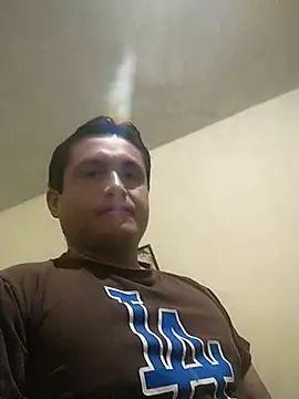 checheludo23 online show from February 5, 2026, 3:24 am