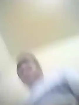 checheludo23 online show from February 19, 2026, 11:01 pm