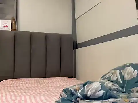 Snapshot of Vanetika_urgoddessxxx chatting on December 16, 2025, 6:12 pm Vanetika urgoddessxxx online show from December 16, 2025, 6:12 pm