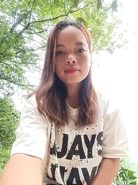 Nguyet2k4 online show from April 21, 2026, 11:11 pm