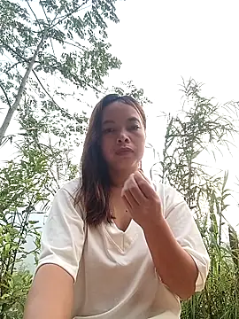 Nguyet2k4 online show from April 22, 2026, 11:00 pm