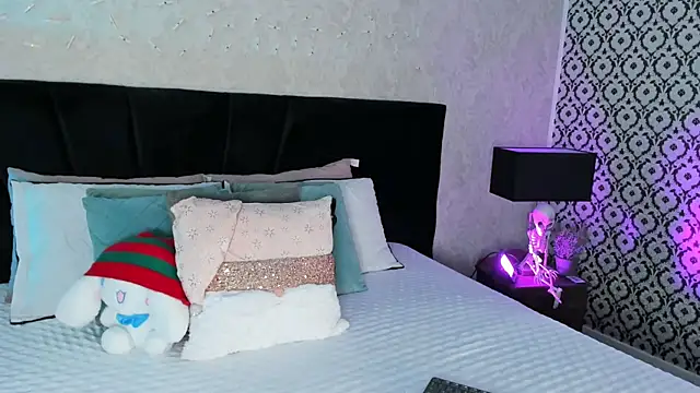 mariianna lopez  online show from February 6, 2026, 6:04 pm