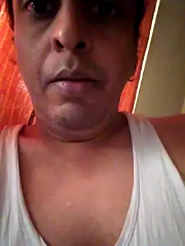 Snapshot of svk_05 chatting on November 17, 2025, 7:12 am svk 05 online show from November 17, 2025, 7:12 am