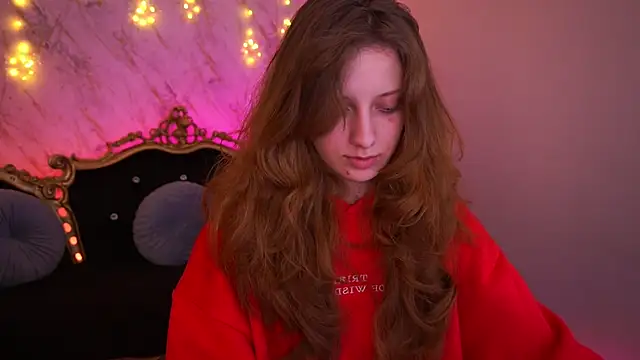 Snapshot of CuteeFoxy chatting on January 13, 2026, 3:16 pm CuteeFoxy online show from January 13, 2026, 3:16 pm