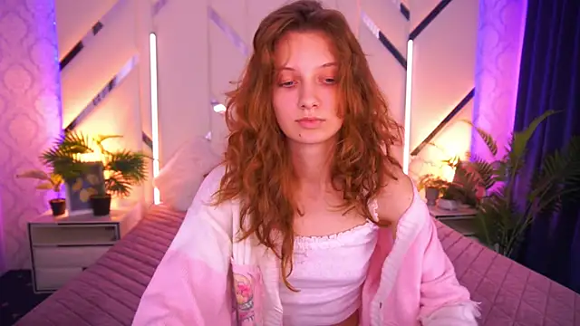 Snapshot of CuteeFoxy chatting on December 1, 2025, 3:02 pm CuteeFoxy online show from December 1, 2025, 3:02 pm