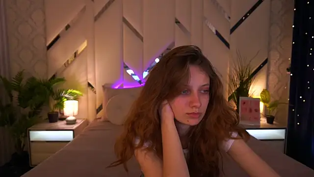 Snapshot of CuteeFoxy chatting on February 10, 2026, 3:11 pm CuteeFoxy online show from February 10, 2026, 3:11 pm