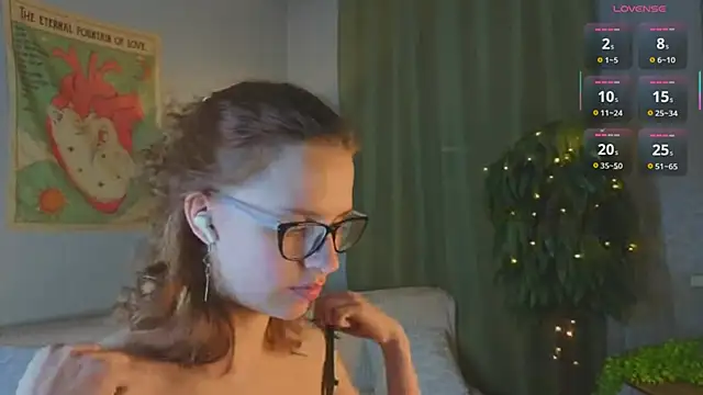 Snapshot of StephnieRecuparo chatting on January 16, 2026, 2:10 pm StephnieRecuparo online show from January 16, 2026, 2:10 pm