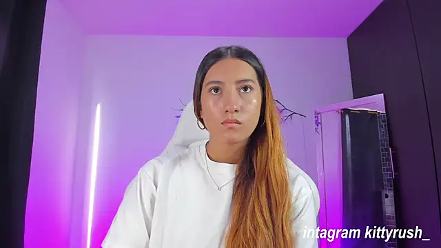 kittyrush  online show from February 12, 2026, 9:25 pm