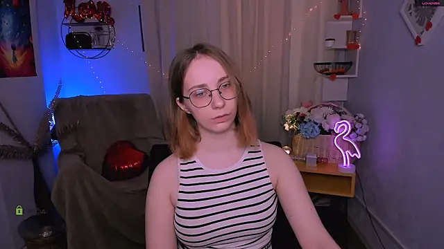 Snapshot of evalora_vei chatting on February 21, 2026, 10:28 am evalora vei online show from February 21, 2026, 10:28 am