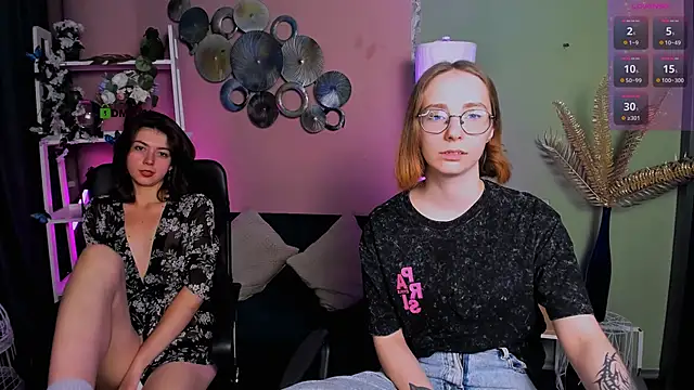 Snapshot of evalora_vei chatting on November 22, 2025, 8:29 pm evalora vei online show from November 22, 2025, 8:29 pm