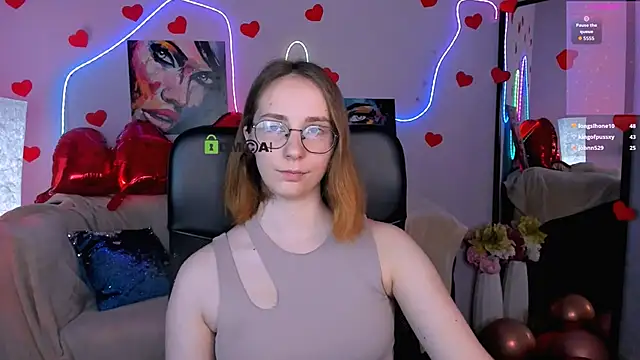 Snapshot of evalora_vei chatting on February 17, 2026, 1:30 pm evalora vei online show from February 17, 2026, 1:30 pm