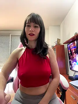 Snapshot of AlanaRius18 chatting on December 3, 2025, 10:58 am AlanaRius18 online show from December 3, 2025, 10:58 am