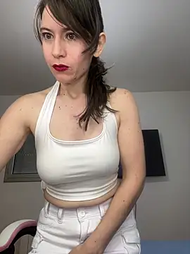 Snapshot of AlanaRius18 chatting on February 6, 2026, 9:27 am AlanaRius18 online show from February 6, 2026, 9:27 am