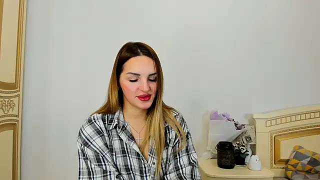 Snapshot of LustLagoon chatting on January 7, 2026, 6:40 am LustLagoon online show from January 7, 2026, 6:40 am