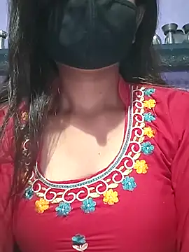 sneha 001 online show from October 18, 2025, 4:31 pm