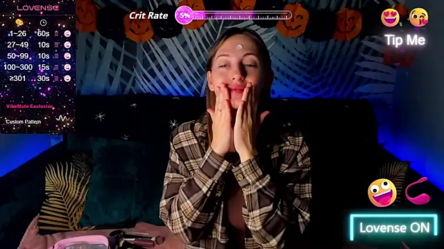 Snapshot of ChristyCraymer chatting on October 20, 2025, 10:10 pm ChristyCraymer online show from October 20, 2025, 10:10 pm