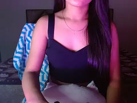 spicy sofiya - online show from November 17, 2025, 6:45 pm