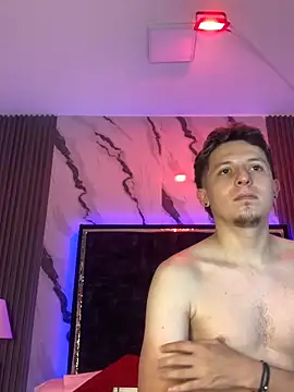 SsexCouplee online show from May 17, 2026, 10:37 am