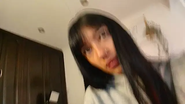  TiniWild online show from November 19, 2025, 12:49 pm