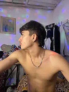 Snapshot of Myke_hotxxx chatting on November 24, 2025, 3:06 am Myke hotxxx online show from November 24, 2025, 3:06 am