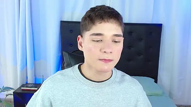 Snapshot of Mattass18 chatting on February 16, 2026, 1:21 pm Mattass18 online show from February 16, 2026, 1:21 pm