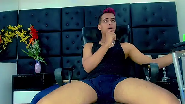 Snapshot of MarkoStorck chatting on October 30, 2025, 7:33 pm MarkoStorck online show from October 30, 2025, 7:33 pm