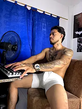 Kylian Alessandro online show from October 16, 2025, 4:37 pm