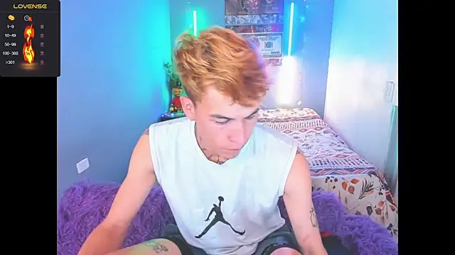 Snapshot of Latin_boysxxxx chatting on March 14, 2026, 10:38 pm Latin boysxxxx online show from March 14, 2026, 10:38 pm