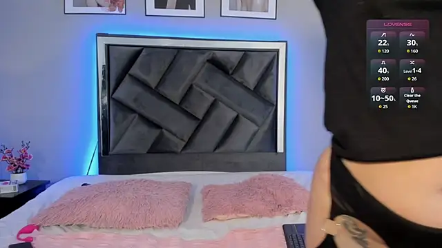 zoe longhair online show from October 29, 2025, 6:51 pm