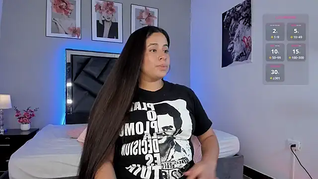 zoe longhair online show from April 4, 2026, 5:52 pm