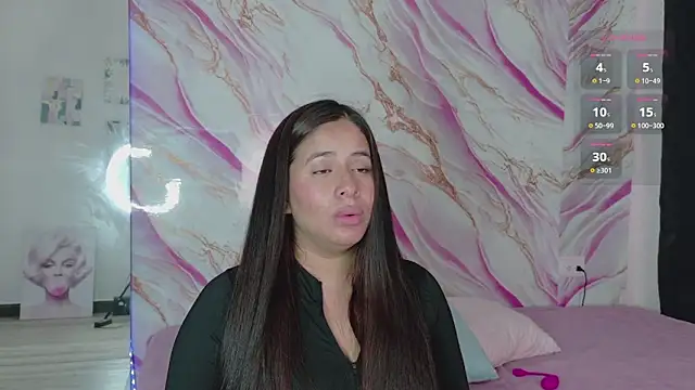 Snapshot of zoe_longhair chatting on February 12, 2026, 6:51 pm zoe longhair online show from February 12, 2026, 6:51 pm