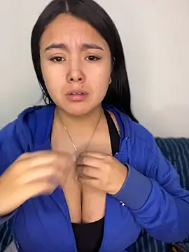 Snapshot of Mellani_luod chatting on July 8, 2026, 3:41 am Mellani luod online show from July 8, 2026, 3:41 am