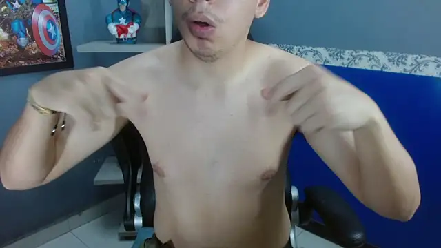 Snapshot of Axel_Stones_ chatting on November 30, 2025, 2:29 pm Axel Stones online show from November 30, 2025, 2:29 pm