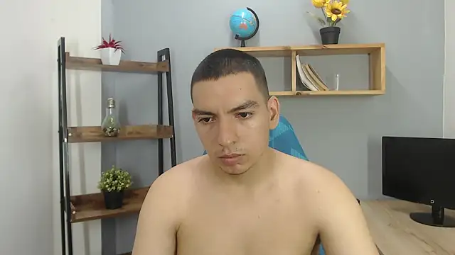 Snapshot of Axel_Stones_ chatting on October 22, 2025, 1:54 pm Axel Stones online show from October 22, 2025, 1:54 pm