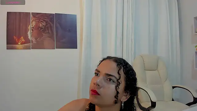 Snapshot of Miaa_Star1 chatting on November 4, 2025, 1:04 pm Miaa Star1 online show from November 4, 2025, 1:04 pm