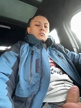 Feloh95 online show from November 11, 2025, 6:36 pm