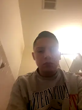 Feloh95 online show from November 12, 2025, 2:32 pm