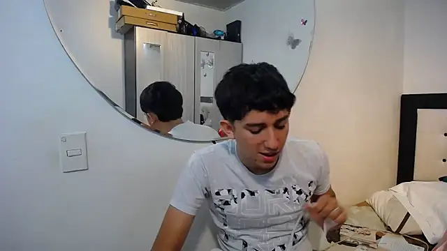 Snapshot of Dravith_Valery chatting on November 18, 2025, 3:10 am Dravith Valery online show from November 18, 2025, 3:10 am