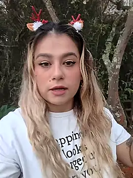 Sweet Bella Valery online show from December 21, 2025, 10:43 pm