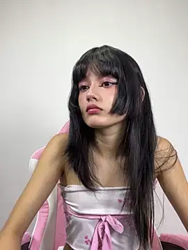 AnaisXoXo online show from November 12, 2025, 10:35 pm