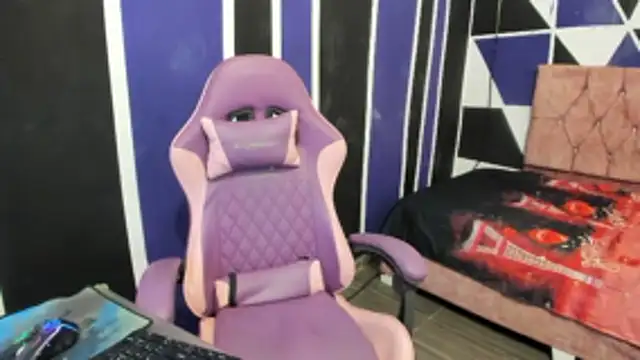 scarleth18 online show from January 10, 2026, 7:53 pm