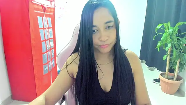 Snapshot of Kruela chatting on December 14, 2025, 10:48 pm Kruela online show from December 14, 2025, 10:48 pm