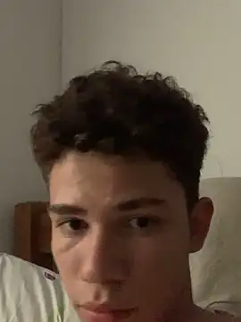 Snapshot of Leo_TheGod chatting on October 21, 2025, 7:02 pm Leo TheGod online show from October 21, 2025, 7:02 pm