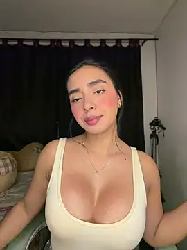 Snapshot of MiaSofia__ chatting on July 19, 2026, 1:36 am MiaSofia online show from July 19, 2026, 1:36 am