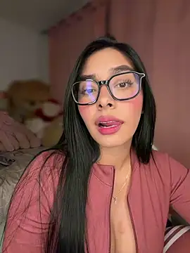Snapshot of MiaSofia__ chatting on June 7, 2026, 2:39 am MiaSofia online show from June 7, 2026, 2:39 am