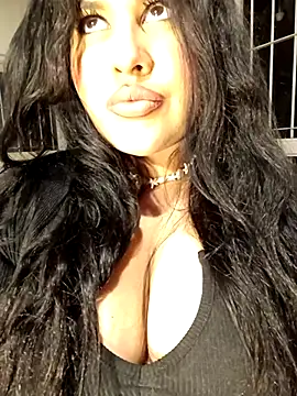 Sexylips200 online show from November 14, 2025, 6:17 am