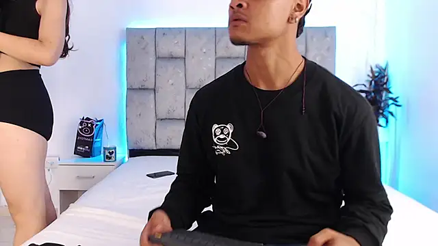 Snapshot of SweetAndSinful chatting on November 18, 2025, 3:54 am SweetAndSinful online show from November 18, 2025, 3:54 am