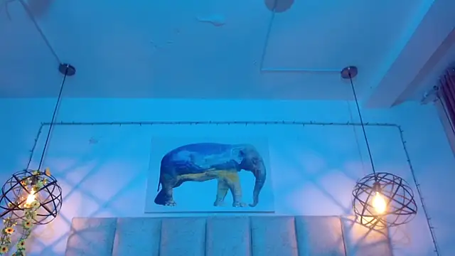 antonella rosecs online show from November 10, 2025, 4:39 am