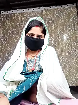 Snapshot of Rajni_chauhan chatting on November 30, 2025, 3:57 pm Rajni chauhan online show from November 30, 2025, 3:57 pm